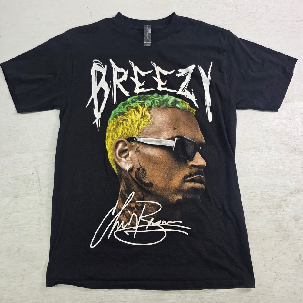 Chris Brown "Breezy" R&B Hip Hop Artist Profile‎ Graphic T-Shirt Men's M EUC